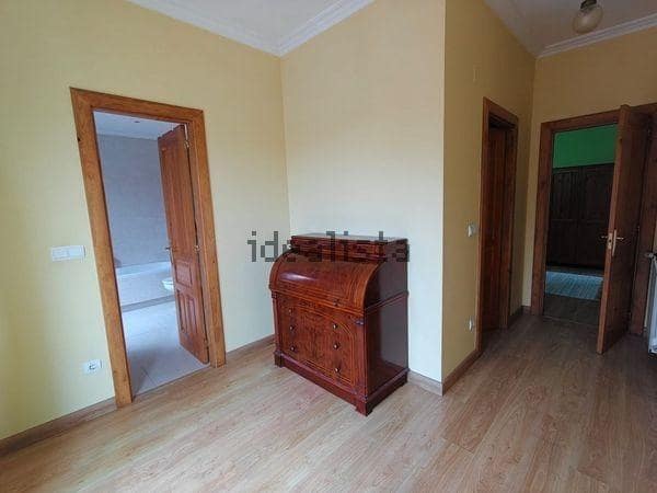 Villa til salg i Santander - € 698.000 (Ref: 9125274)