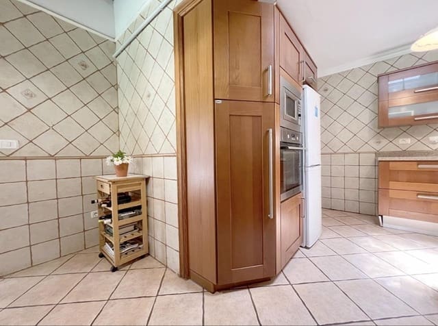 3 bedroom Finca/Country House for sale in La Orotava - € 650,000 (Ref: 9125275)