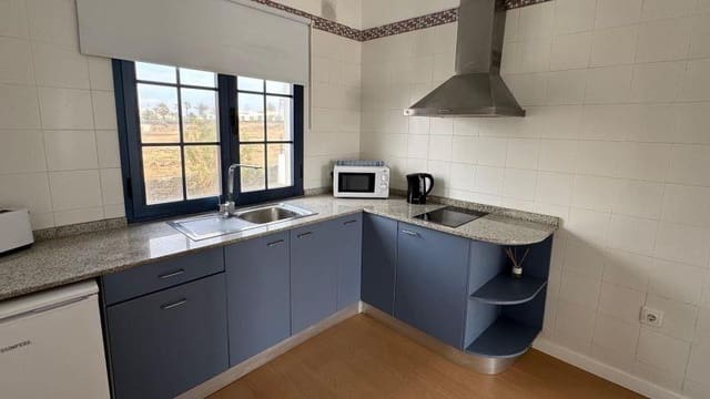 2 soveværelse Villa til salg i Playa Blanca, Yaiza - € 275.000 (Ref: 9130376)