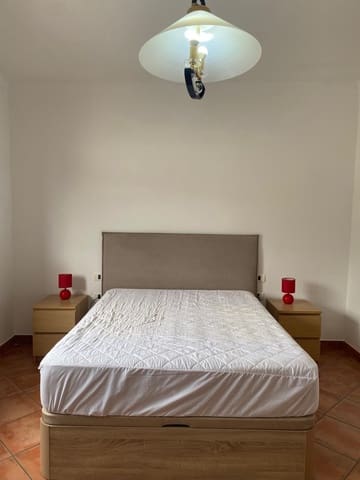 4 sovrum Radhus att hyra i Firgas med garage - 1 100 € (Ref: 9145701)