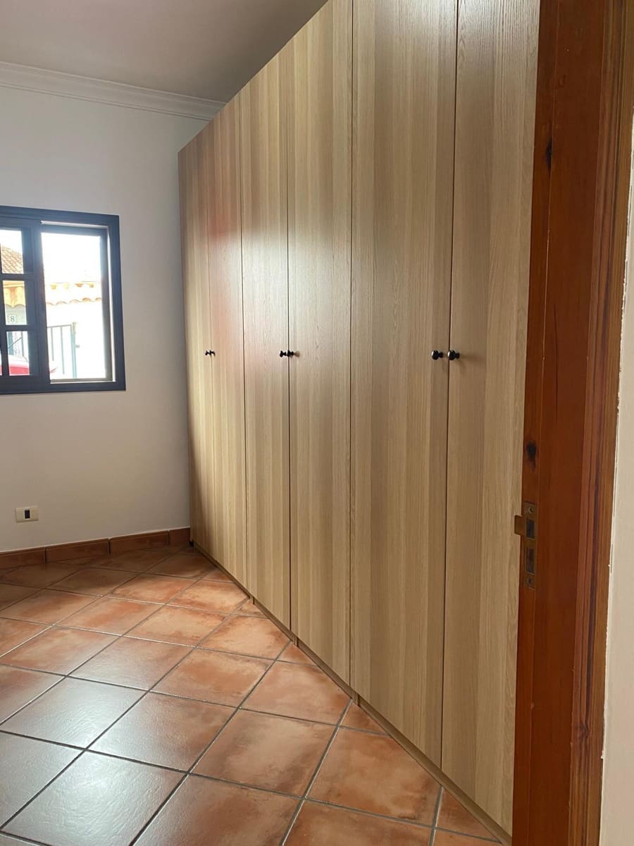 4 soveværelse Rækkehus til leje i Firgas med garage - € 1.100 (Ref: 9145701)