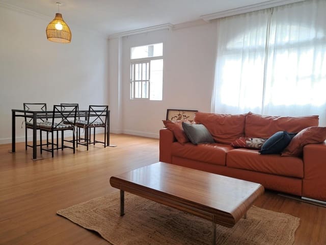 2 soveværelse Lejlighed til leje i Centro, Las Palmas de Gran Canaria med garage - € 1.200 (Ref: 9145702)