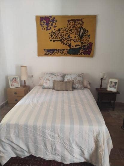 Chalet de 4 habitaciones en Jaén ciudad en venta con garaje - 130.000 € (Ref: 9147357)