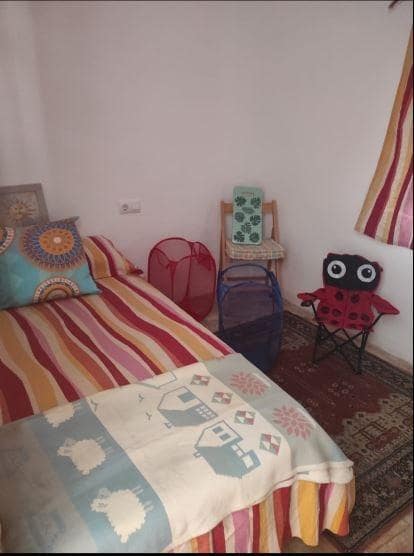 Chalet de 4 habitaciones en Jaén ciudad en venta con garaje - 130.000 € (Ref: 9147357)