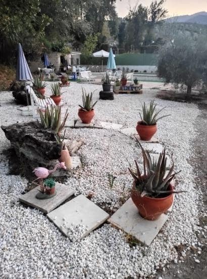 Chalet de 4 habitaciones en Jaén ciudad en venta con garaje - 130.000 € (Ref: 9147357)