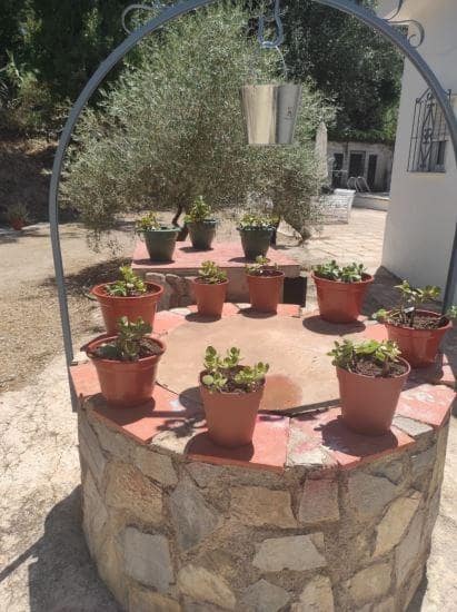 Chalet de 4 habitaciones en Jaén ciudad en venta con garaje - 130.000 € (Ref: 9147357)