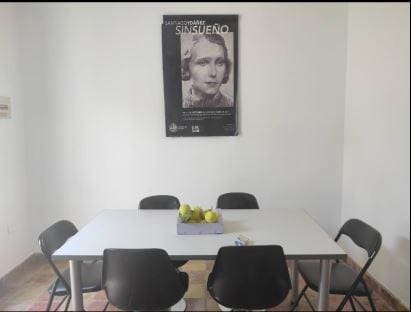Chalet de 4 habitaciones en Jaén ciudad en venta con garaje - 130.000 € (Ref: 9147357)