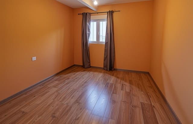 3 soverom Leilighet til salgs i Monasterio de Vega - € 130 000 (Ref: 9152377)