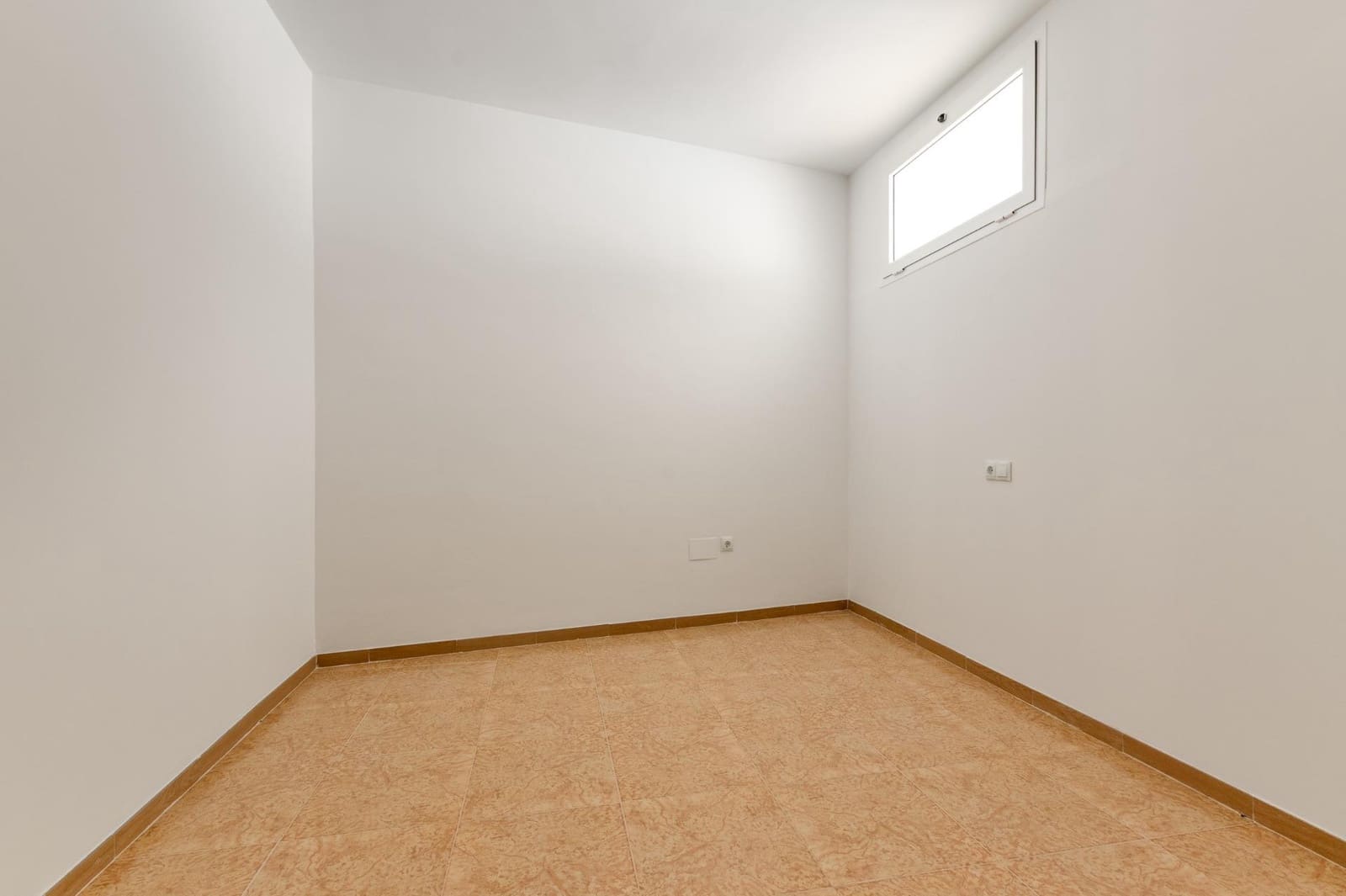 4 soveværelse Lejlighed til salg i Setenil de las Bodegas - € 220.000 (Ref: 9169676)