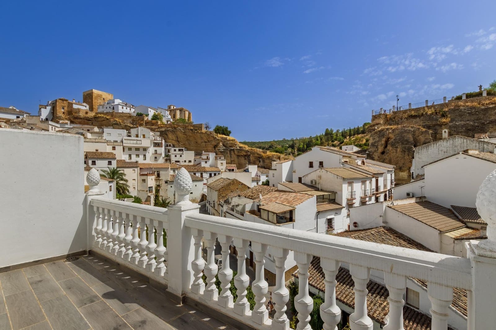 4 soveværelse Lejlighed til salg i Setenil de las Bodegas - € 220.000 (Ref: 9169676)