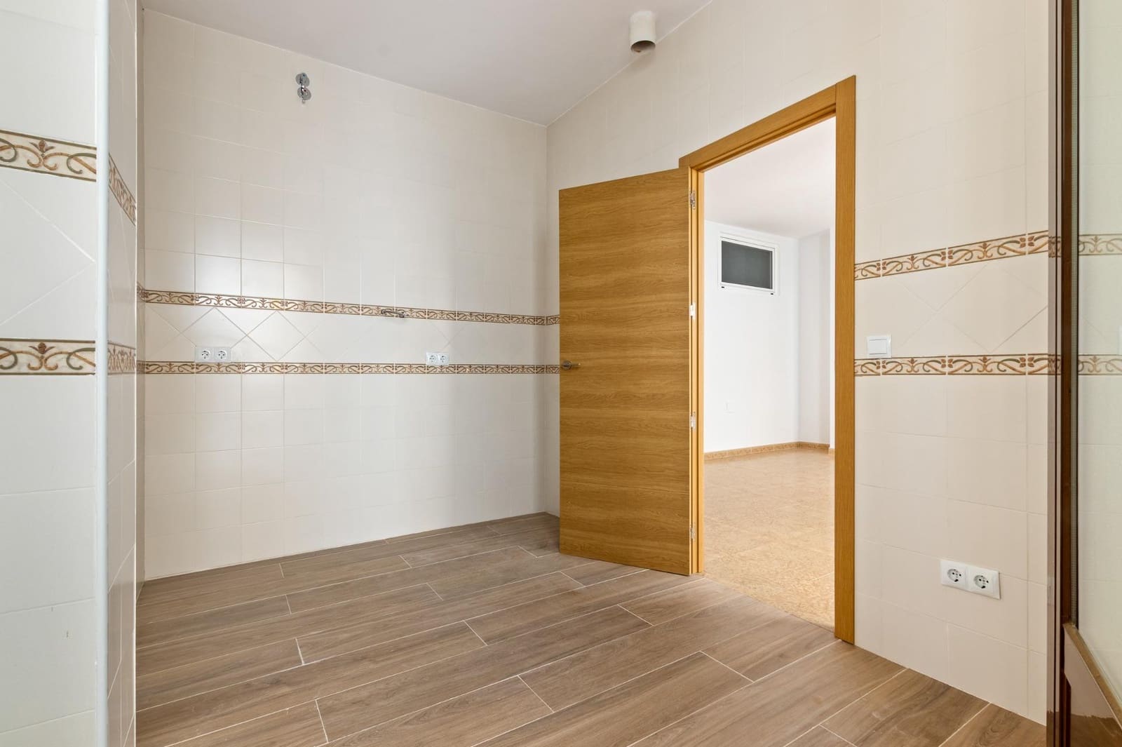 4 soveværelse Lejlighed til salg i Setenil de las Bodegas - € 220.000 (Ref: 9169676)