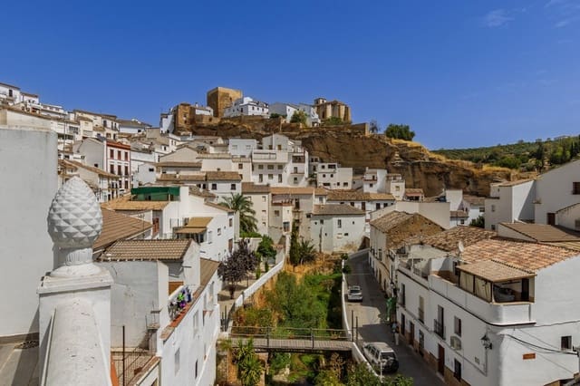 3 bedroom Apartment for sale in Setenil de las Bodegas - € 220,000 (Ref: 9169676)