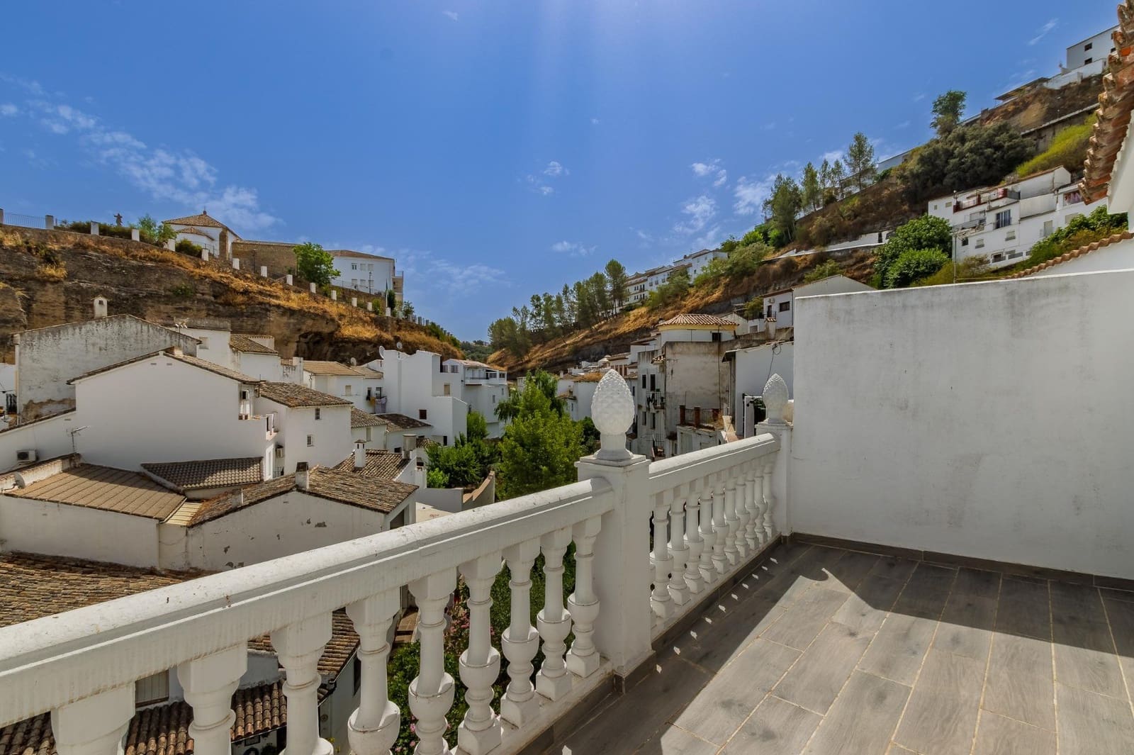 4 soveværelse Lejlighed til salg i Setenil de las Bodegas - € 220.000 (Ref: 9169676)