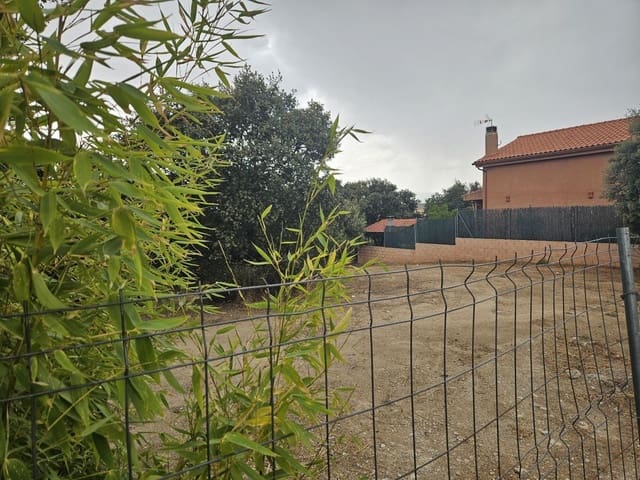 Tomt till salu i Guadalajara stad - 70 000 € (Ref: 9174866)