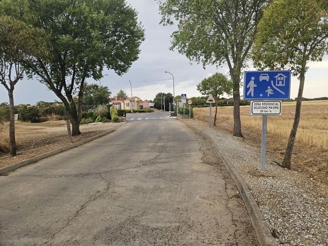 Tomt till salu i Guadalajara stad - 70 000 € (Ref: 9174866)