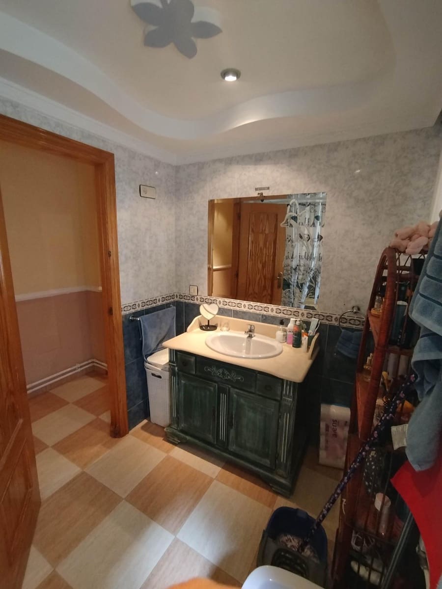 3 soveværelse Lejlighed til salg i Torredelcampo - € 103.000 (Ref: 9183814)