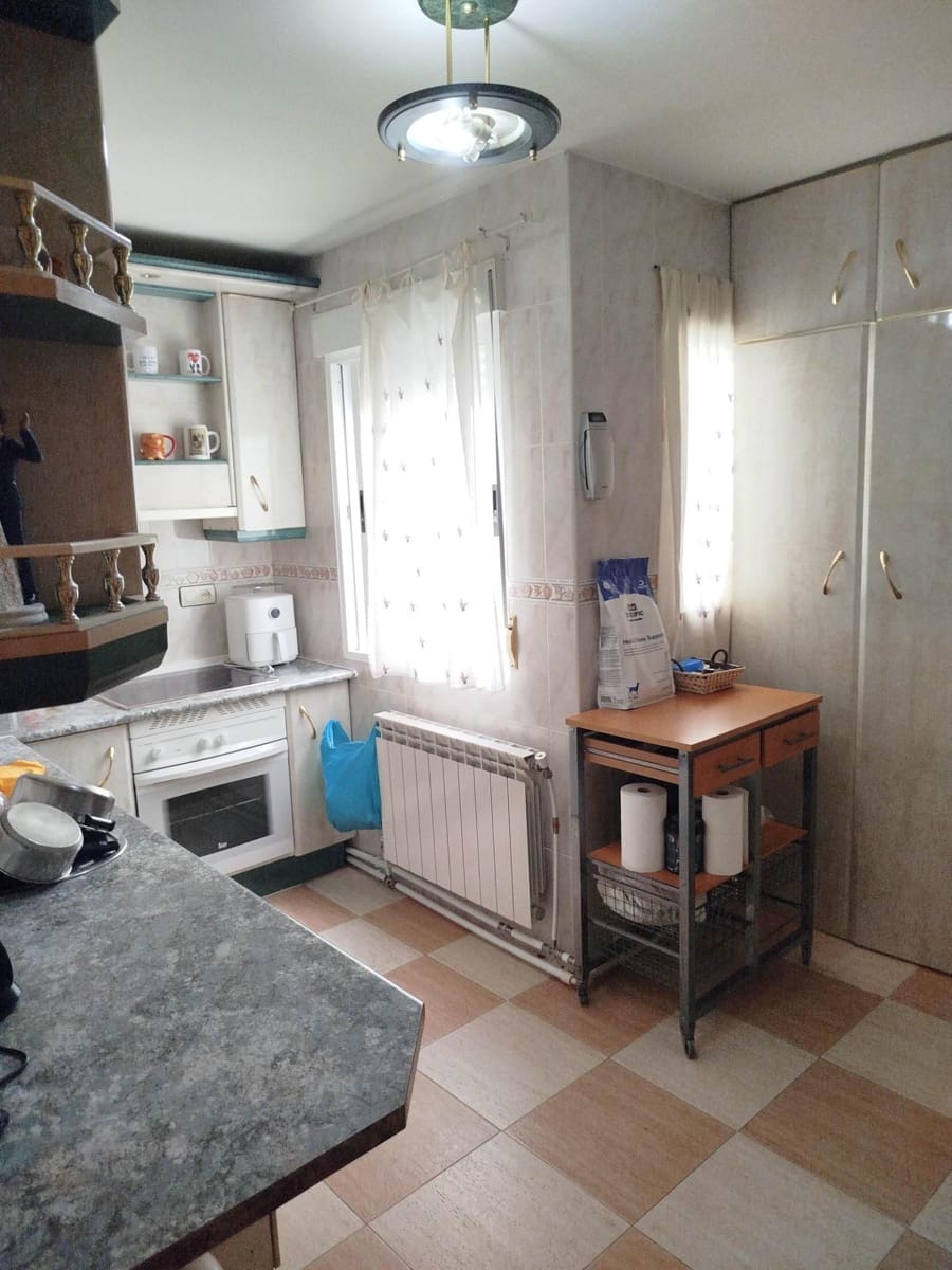 3 soveværelse Lejlighed til salg i Torredelcampo - € 103.000 (Ref: 9183814)