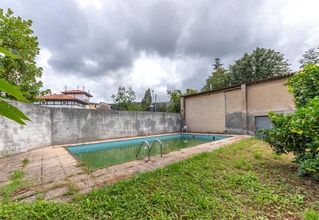 8 soverom Villa til salgs i Etxebarria med garasje - € 1 100 000 (Ref: 9185635)