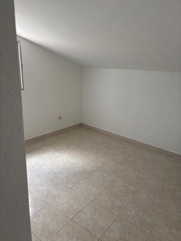 3 sovrum Takvåning till salu i Dueñas - 59 000 € (Ref: 9187132)