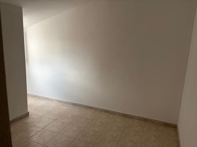 3 sovrum Takvåning till salu i Dueñas - 59 000 € (Ref: 9187132)