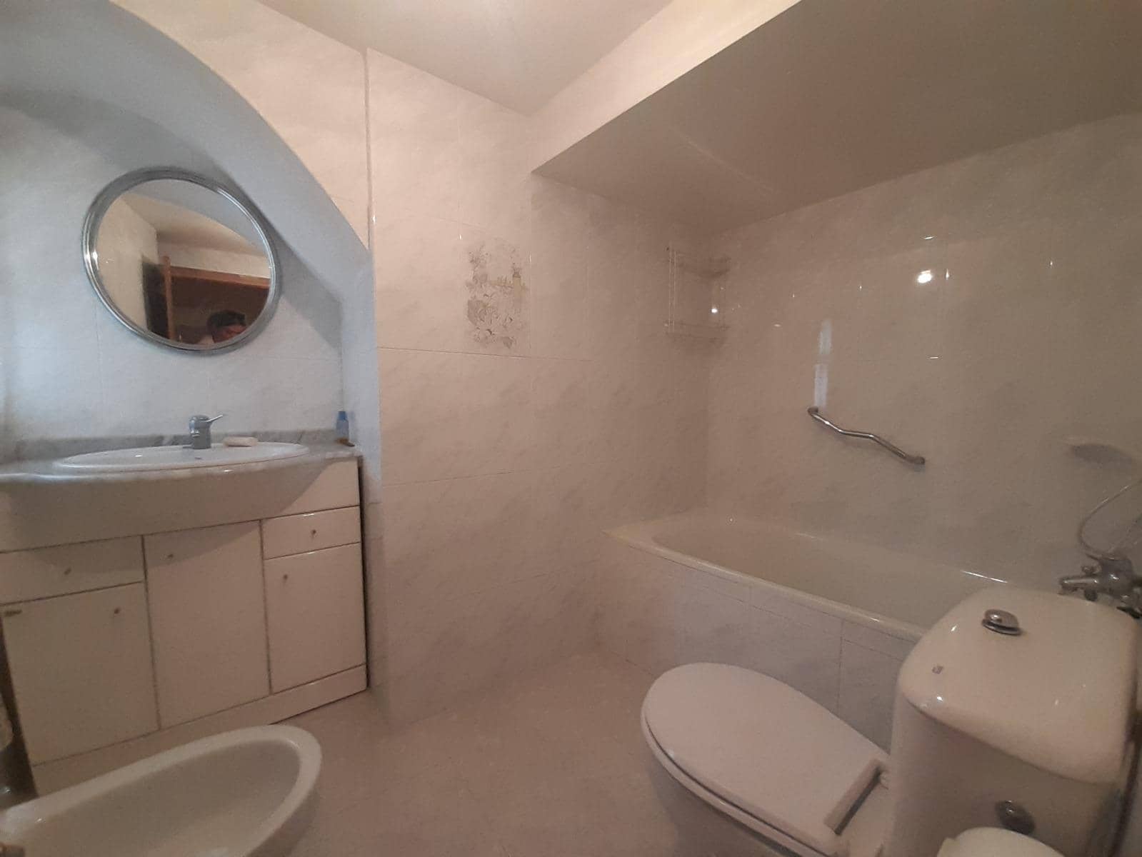 8 sypialnia Dom blizniak na sprzedaż w Bergasa - 39 900 € (Ref: 9197898)