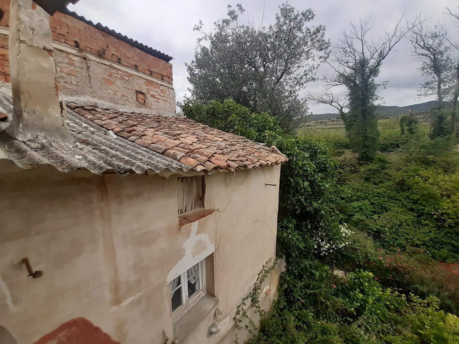 8 sypialnia Dom blizniak na sprzedaż w Bergasa - 39 900 € (Ref: 9197898)