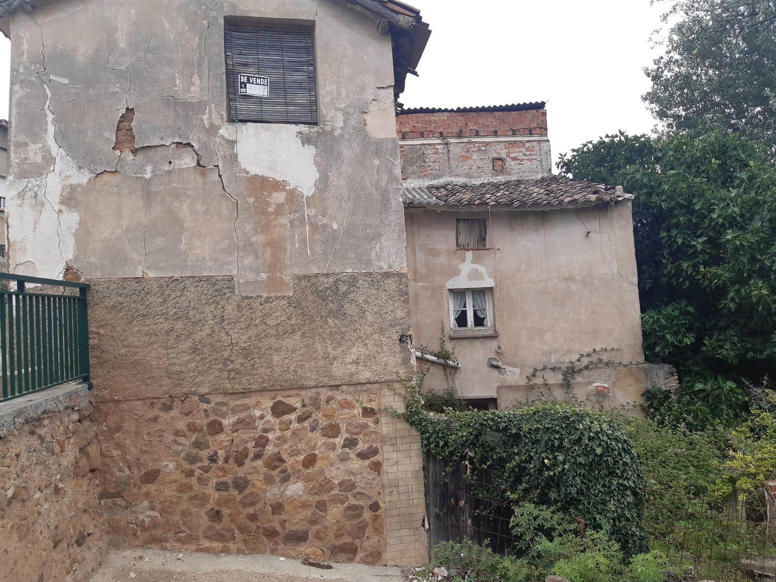 8 sypialnia Dom blizniak na sprzedaż w Bergasa - 39 900 € (Ref: 9197898)