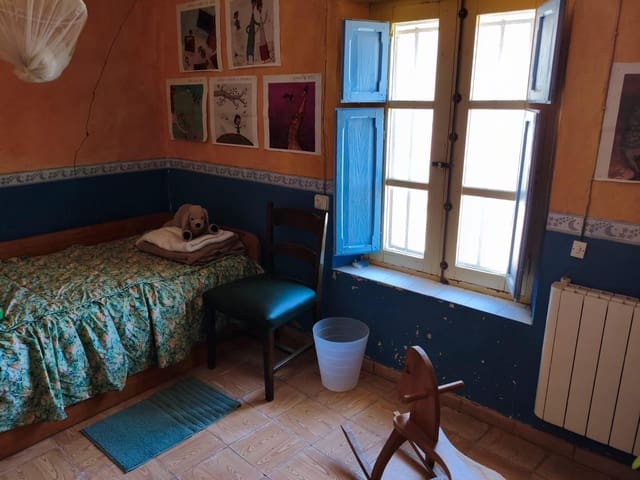 4 soveværelse Finca/Landehus til salg i Canillas de Abajo - € 90.000 (Ref: 9202587)