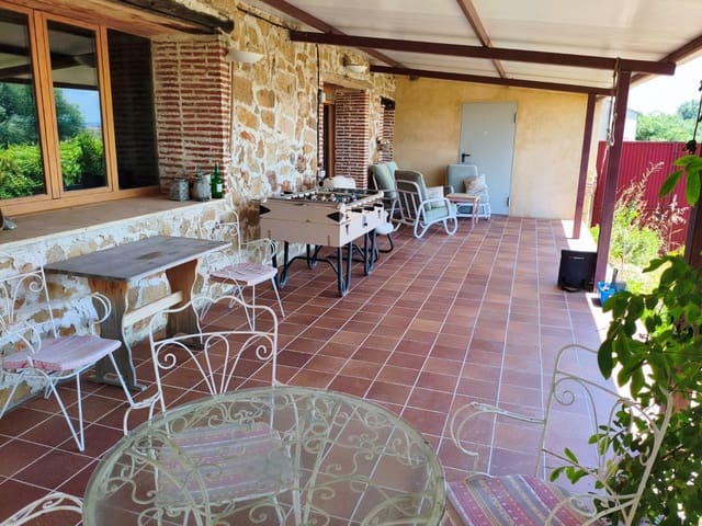 4 soveværelse Finca/Landehus til salg i Canillas de Abajo - € 90.000 (Ref: 9202587)