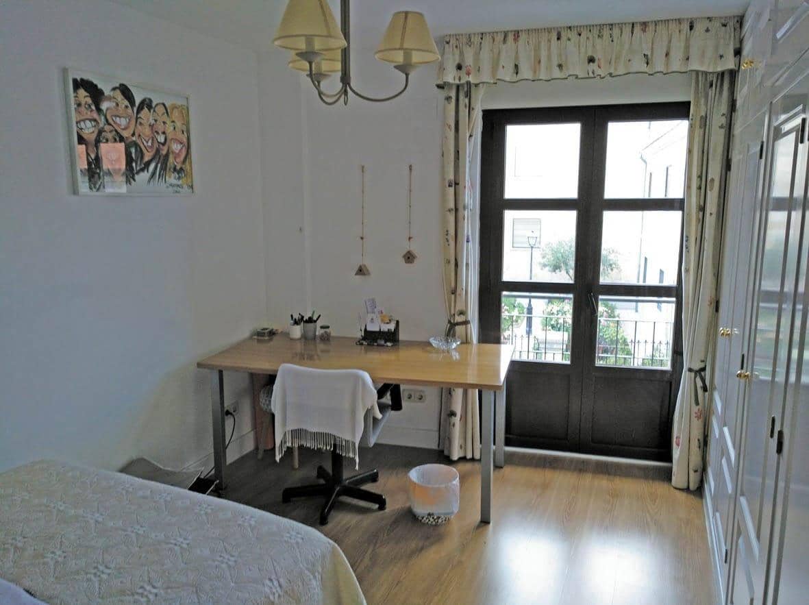 3 soveværelse Byhus til salg i Salamanca by med garage - € 800.000 (Ref: 9206655)