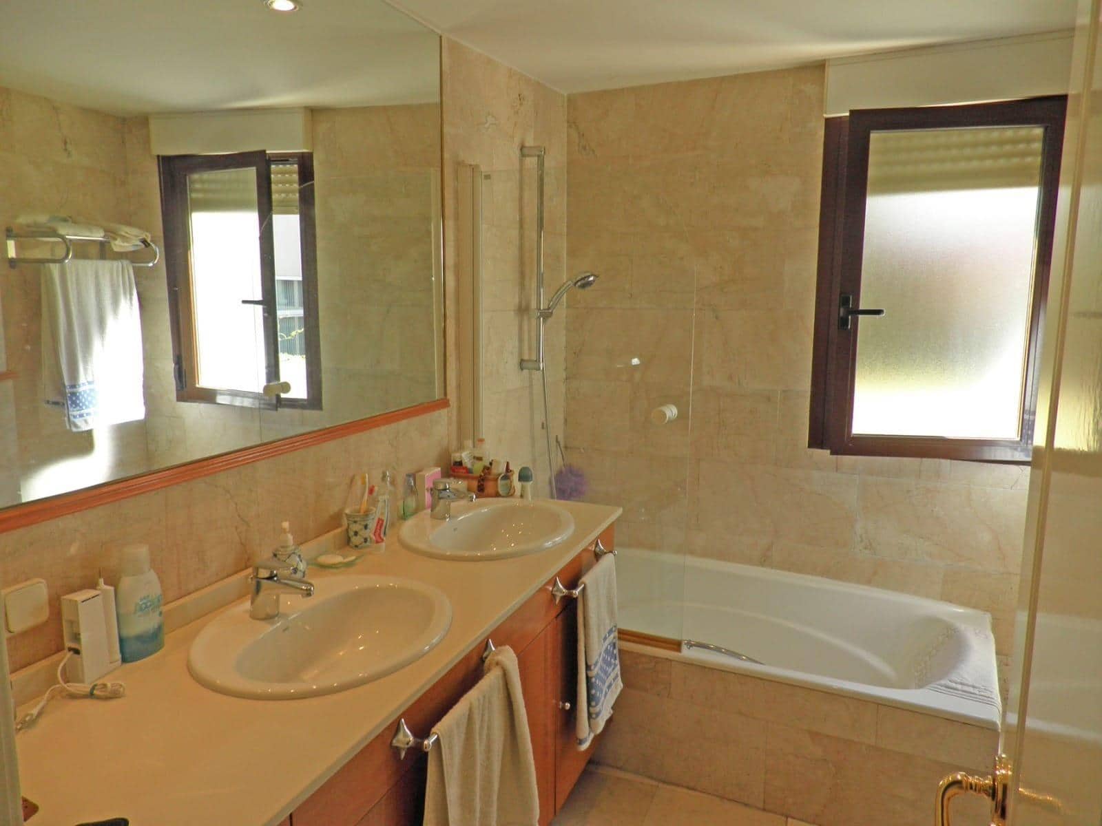 3 soveværelse Byhus til salg i Salamanca by med garage - € 800.000 (Ref: 9206655)