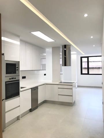 Studio til leje i Las Palmas de Gran Canaria - € 900 (Ref: 9208478)