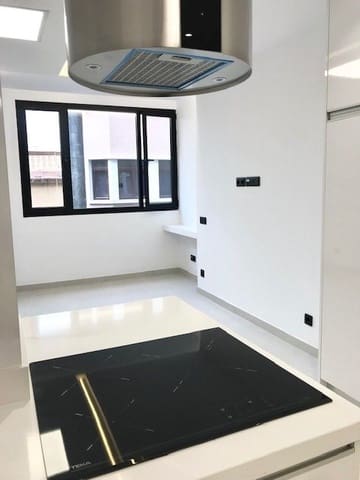 Studio til leje i Las Palmas de Gran Canaria - € 900 (Ref: 9208478)