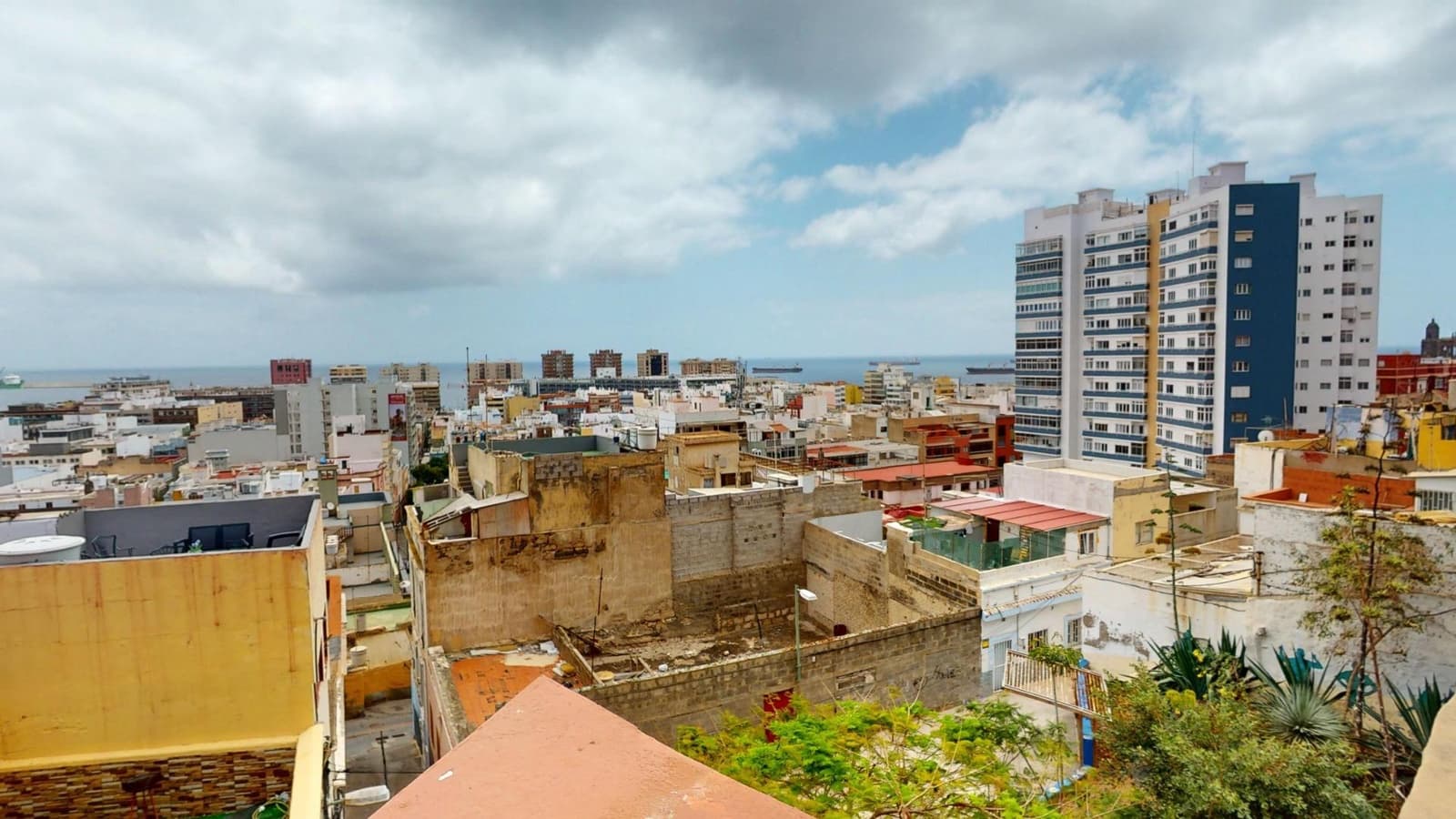 Piso de 2 habitaciones en Las Palmas de Gran Canaria en venta - 125.000 € (Ref: 9217651)