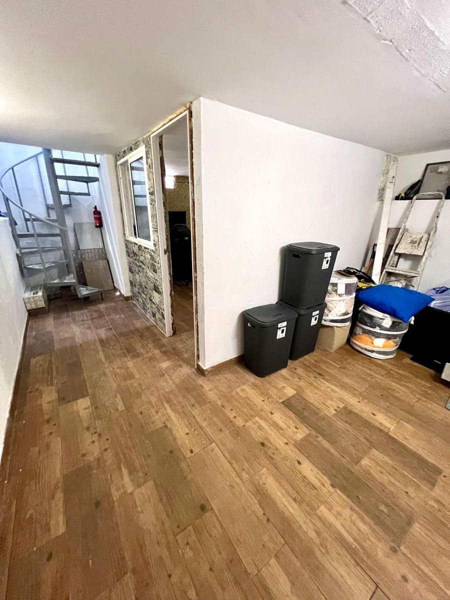 3 bedroom Apartment for sale in San Bartolome de Tirajana - € 259,000 (Ref: 9220159)