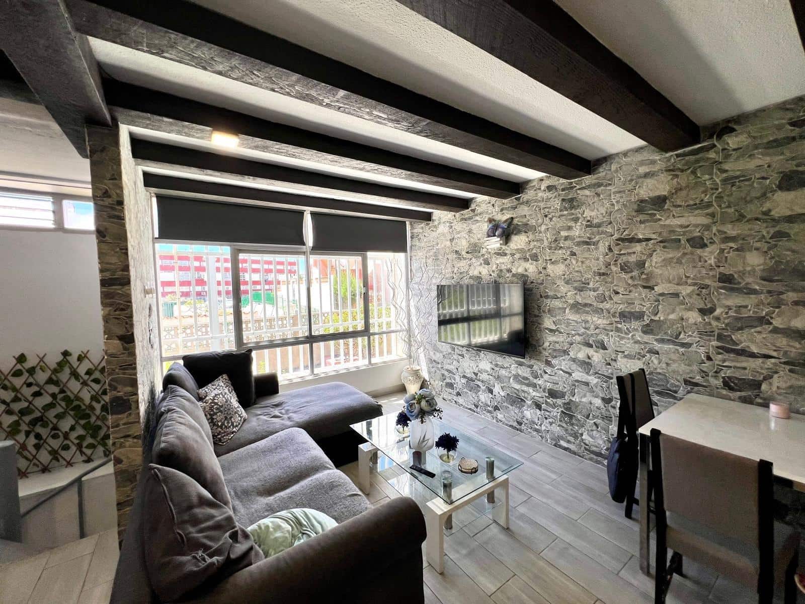 3 bedroom Apartment for sale in San Bartolome de Tirajana - € 259,000 (Ref: 9220159)