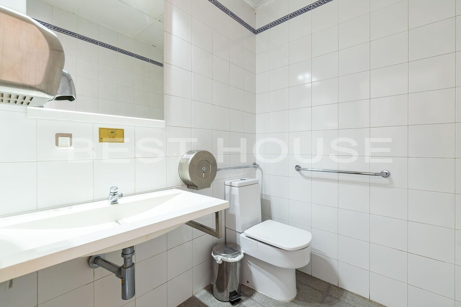 Erhverv til salg i Murcia by - € 440.000 (Ref: 9230939)