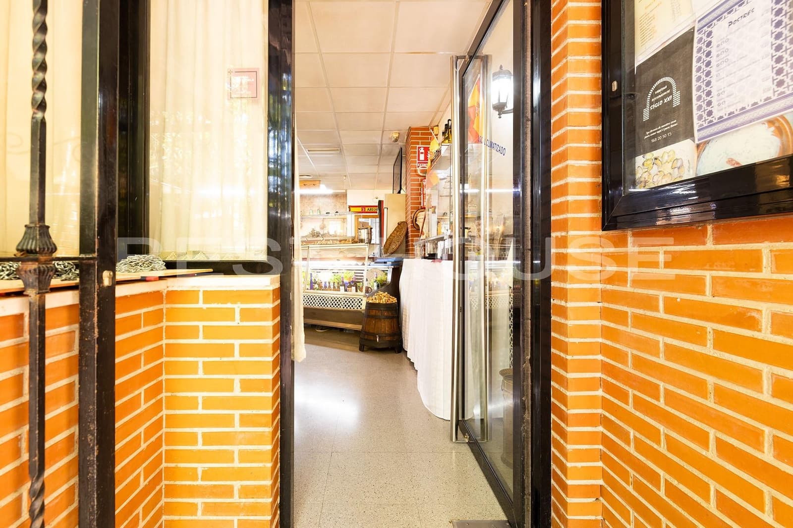 Erhverv til salg i Murcia by - € 440.000 (Ref: 9230939)