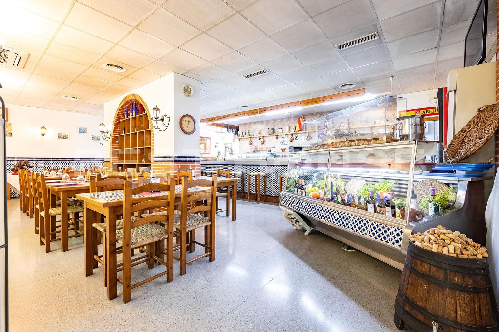 Erhverv til salg i Murcia by - € 440.000 (Ref: 9230939)