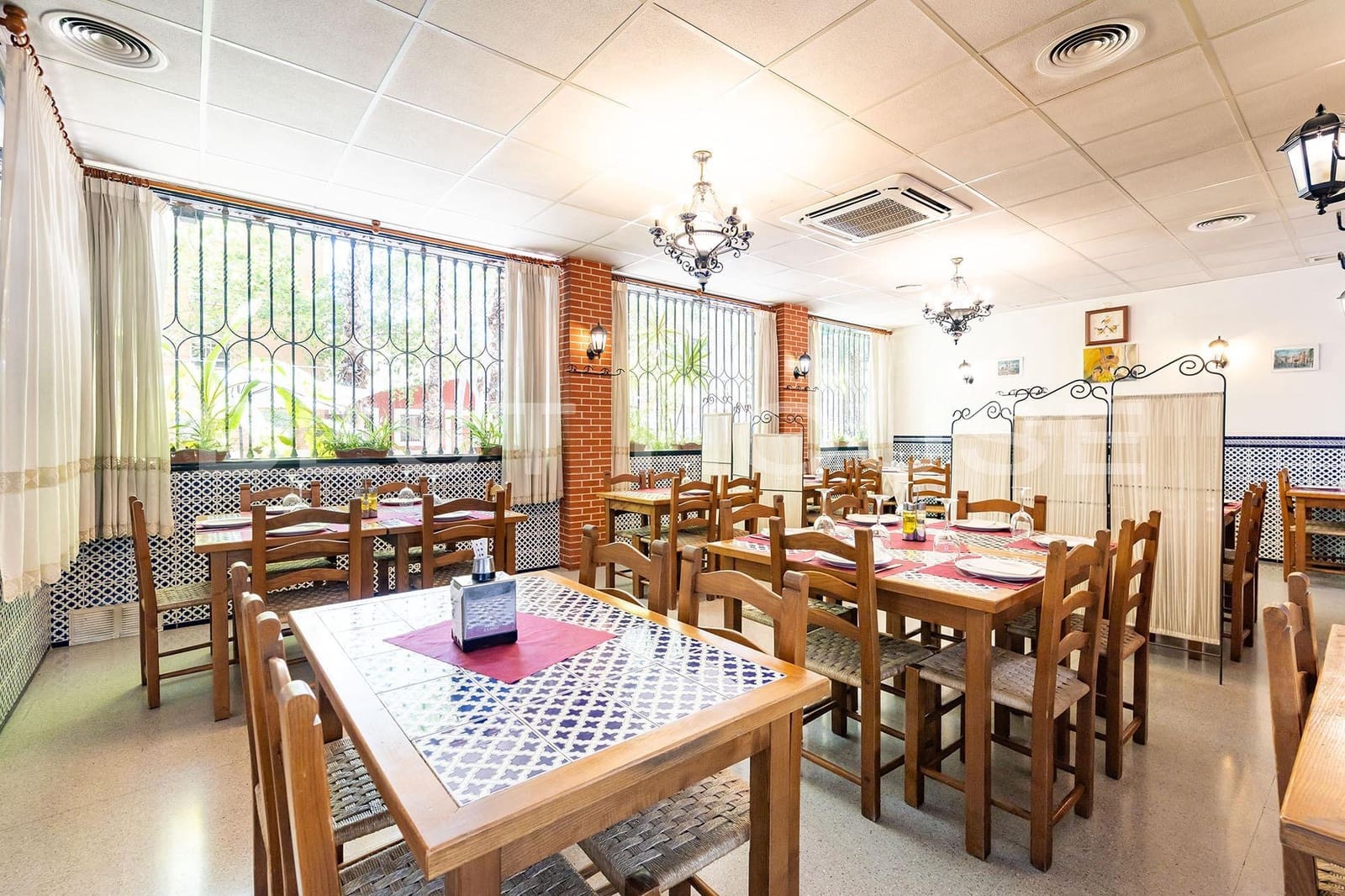 Erhverv til salg i Murcia by - € 440.000 (Ref: 9230939)