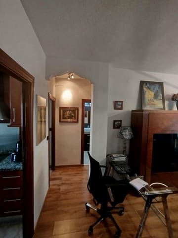 3 bedroom Flat for sale in Jaén city - € 125,000 (Ref: 9230943)