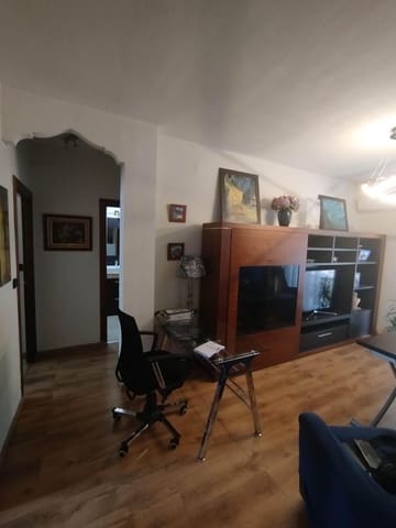 3 bedroom Flat for sale in Jaén city - € 125,000 (Ref: 9230943)