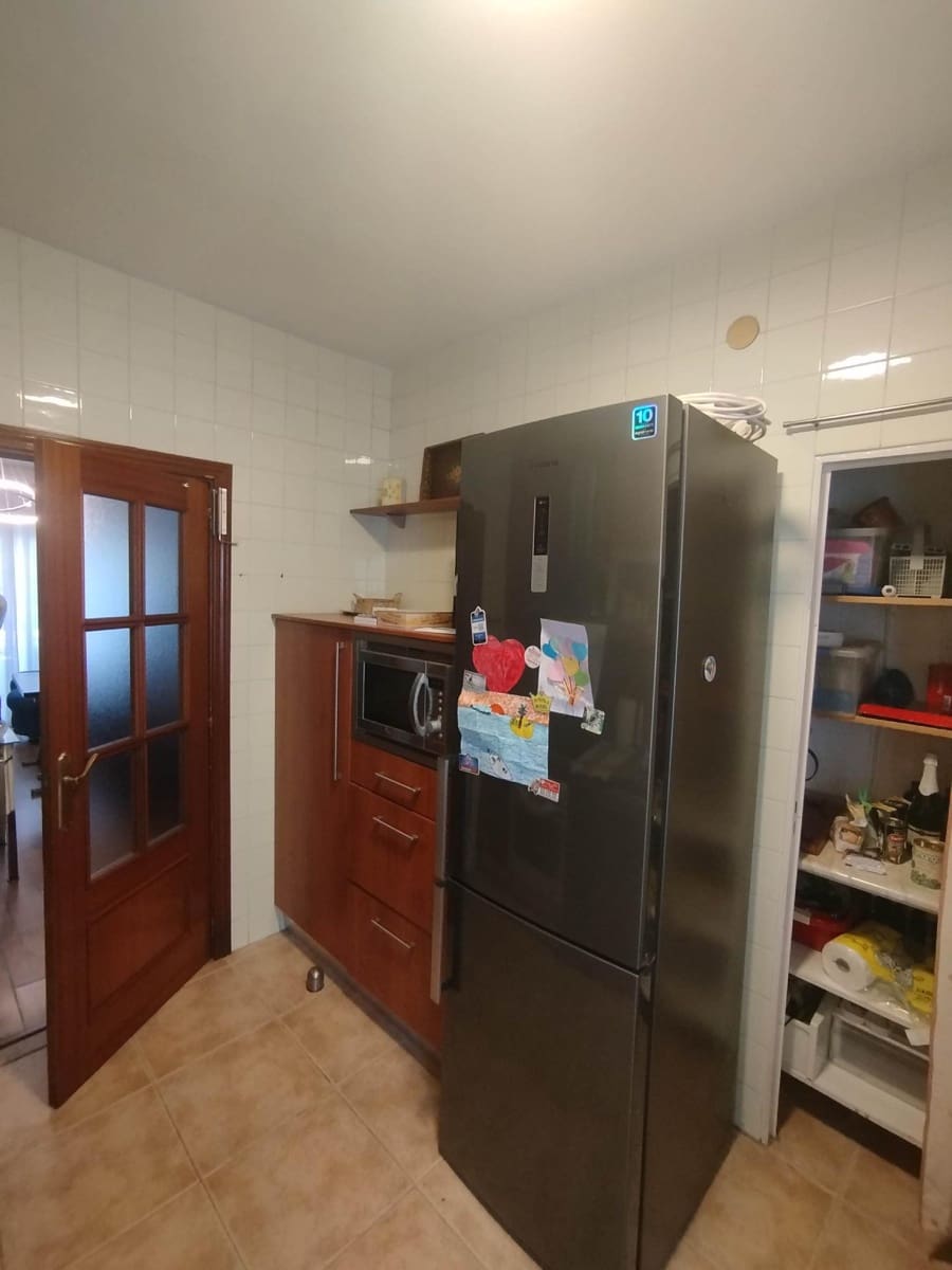 3 slaapkamer Flat te koop in Jaen stad - € 125.000 (Ref: 9230943)