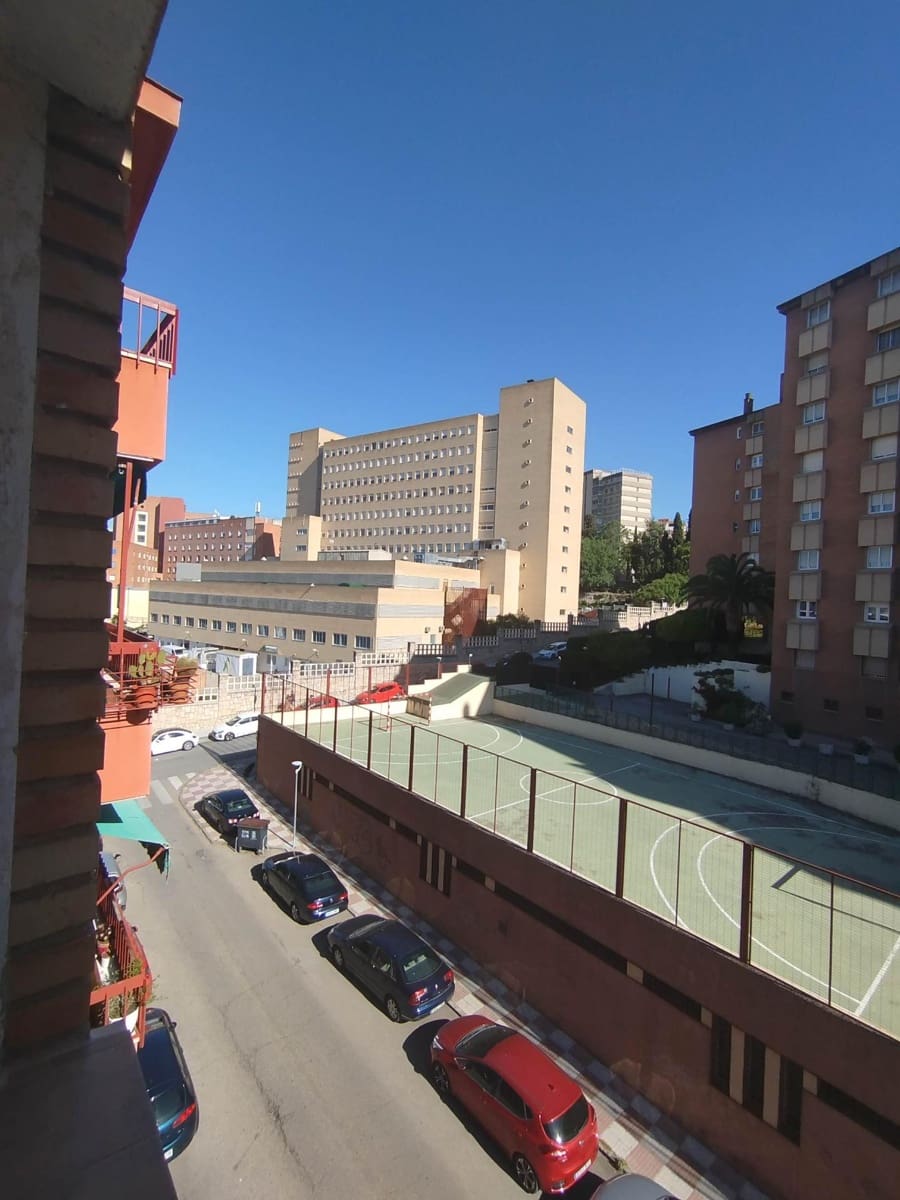 3 slaapkamer Flat te koop in Jaen stad - € 125.000 (Ref: 9230943)