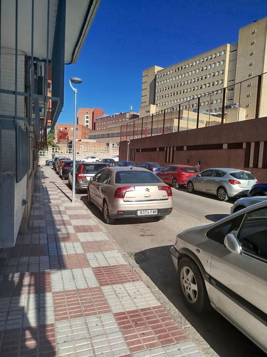 3 slaapkamer Flat te koop in Jaen stad - € 125.000 (Ref: 9230943)