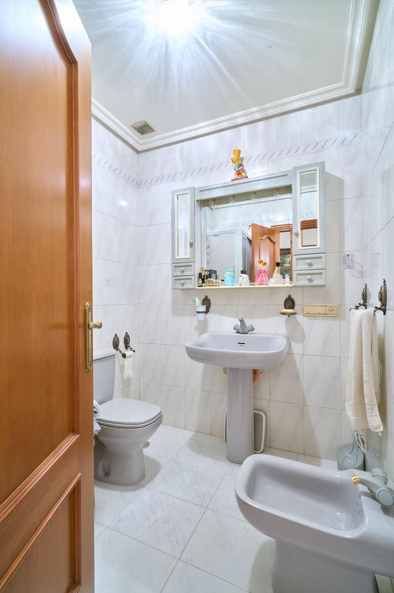 7 sypialnia Dom szeregowy na sprzedaż w Bejar - 275 000 € (Ref: 9230945)