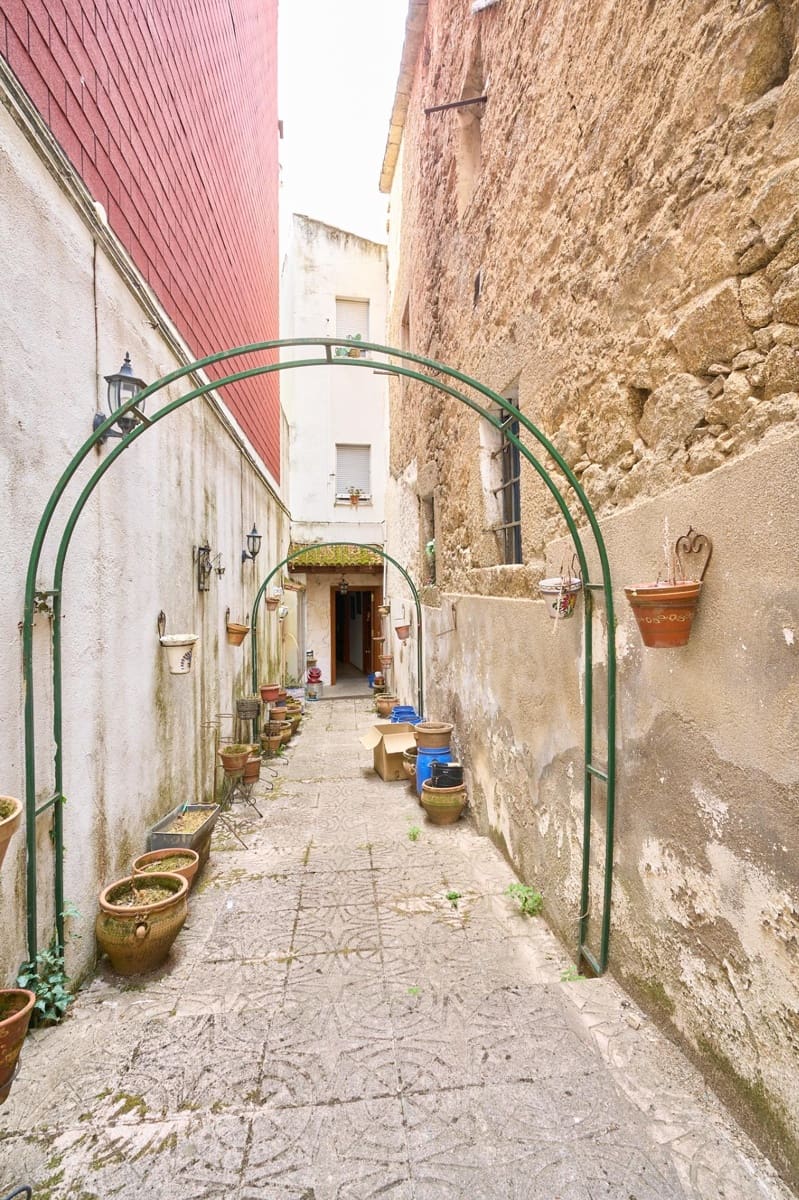 7 sypialnia Dom szeregowy na sprzedaż w Bejar - 275 000 € (Ref: 9230945)