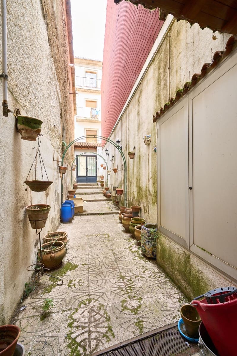7 sypialnia Dom szeregowy na sprzedaż w Bejar - 275 000 € (Ref: 9230945)