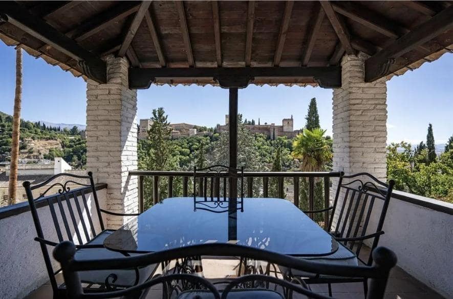 12 soveværelse Villa til salg i Granada by med garage - € 4.990.000 (Ref: 9230946)