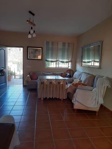 4 soveværelse Villa til salg i Arroyo del Moro, Córdoba by med swimmingpool - € 170.000 (Ref: 9240235)